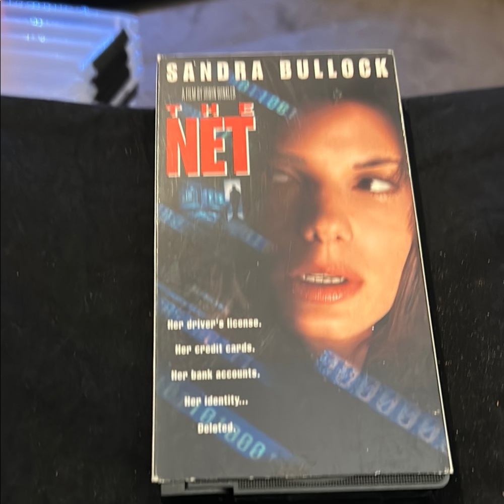 Columbia The Net VHS Tape - Black and Red